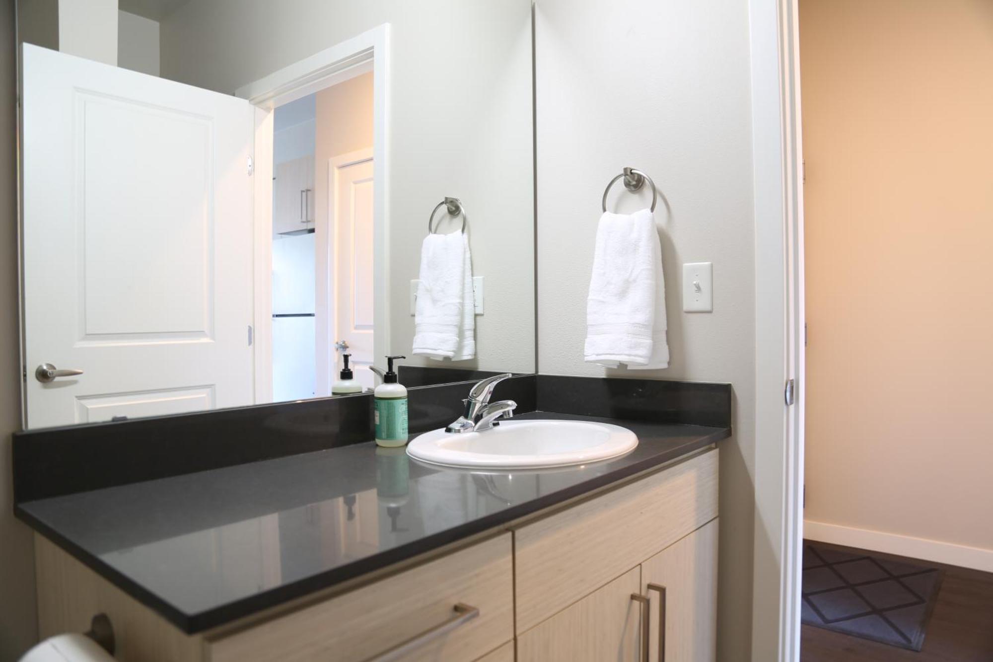 Queen Anne Abode - 1 Block From Cpa! - Free Parking! Σιάτλ Εξωτερικό φωτογραφία